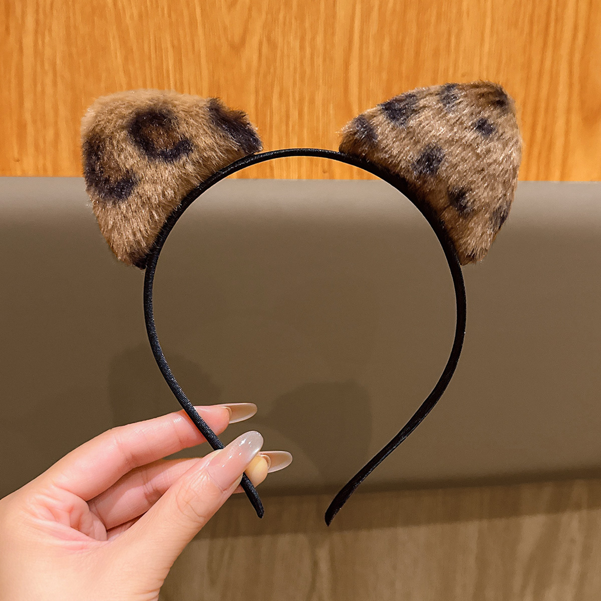 1 آذان قطة (خبز على شكل أذن قط - مراجعة Reindeer Antlers Headband وسعره