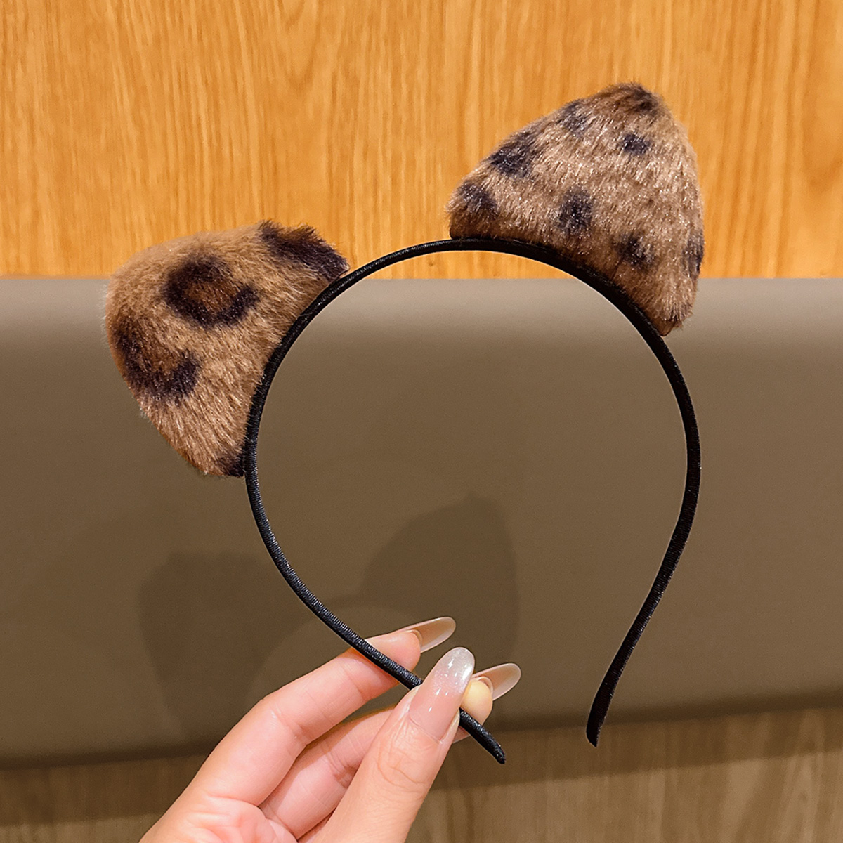 1 آذان قطة (خبز على شكل أذن قط - مراجعة Reindeer Antlers Headband وسعره