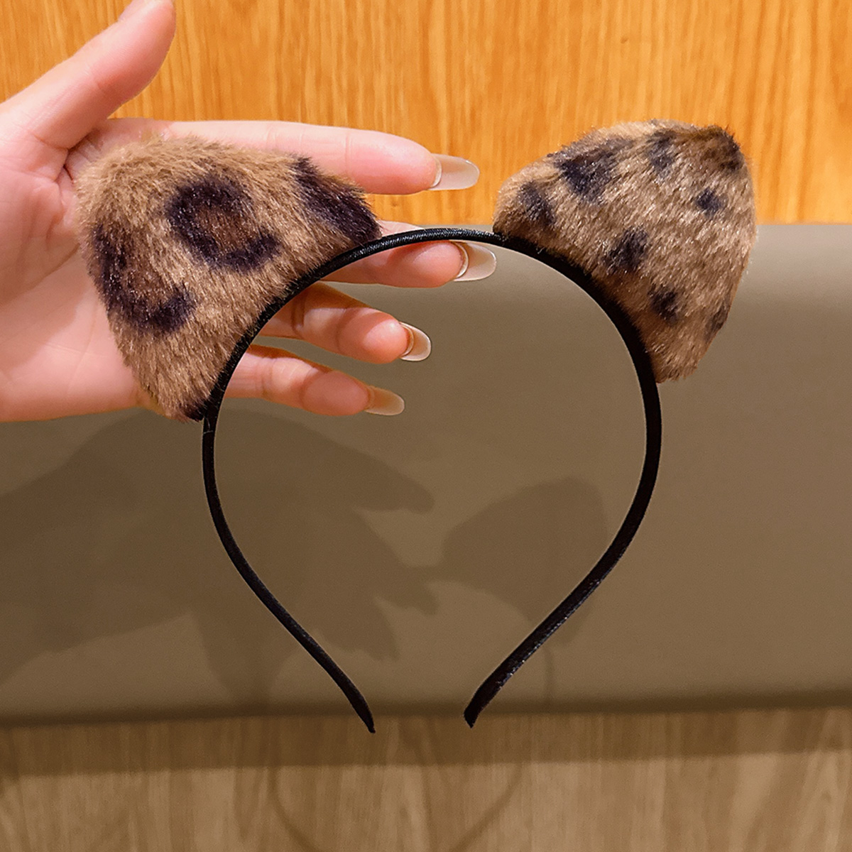 1 آذان قطة (خبز على شكل أذن قط - مراجعة Reindeer Antlers Headband وسعره