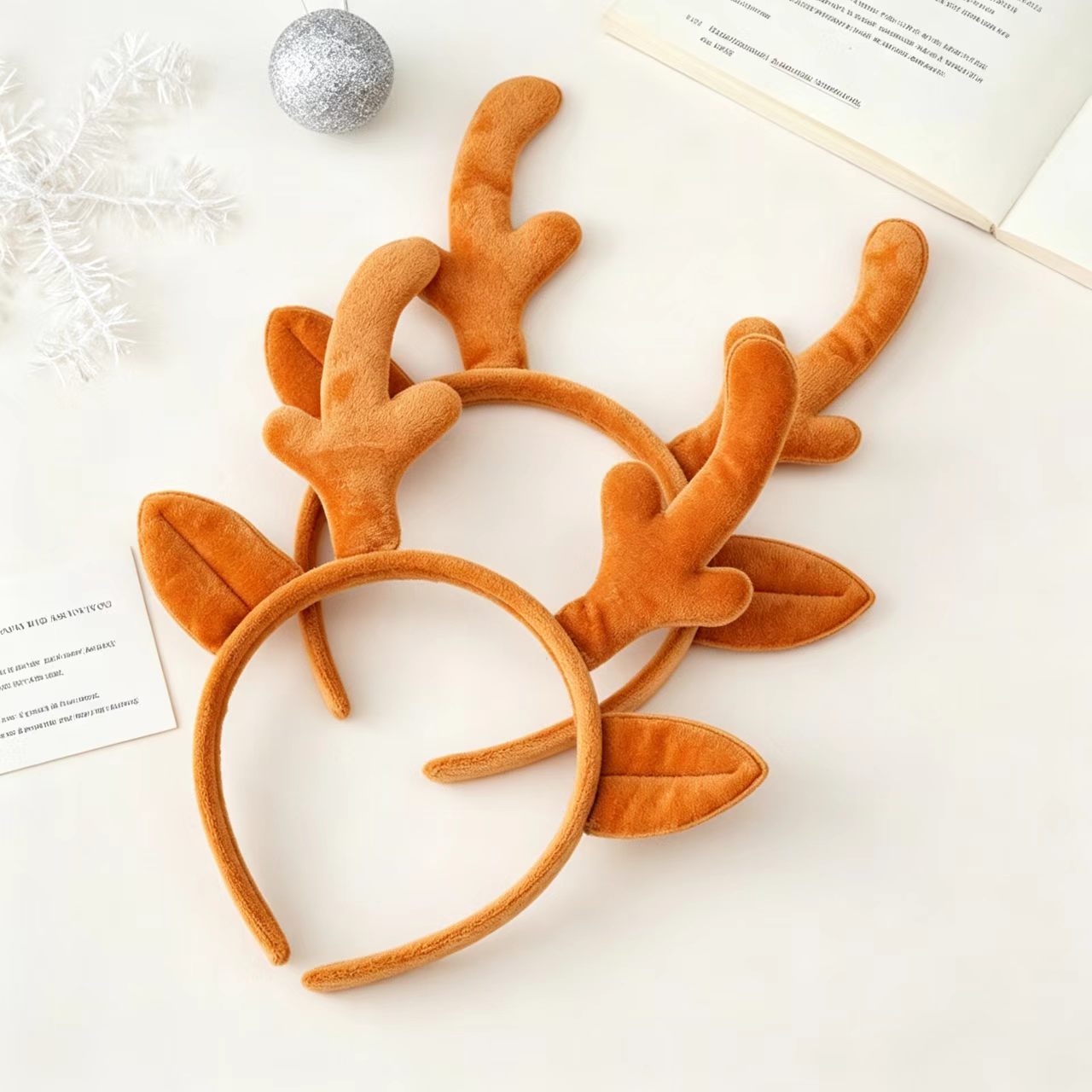 عصابة رأس على شكل قرون الرنة ل - مراجعة Reindeer Antlers Headband وسعره