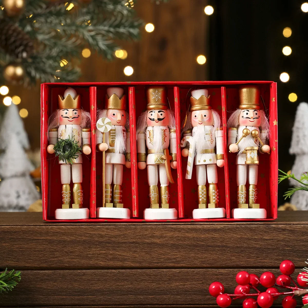 مجسمة محمولة لعيد الميلاد على  - مراجعة Nutcracker Figurine وسعره